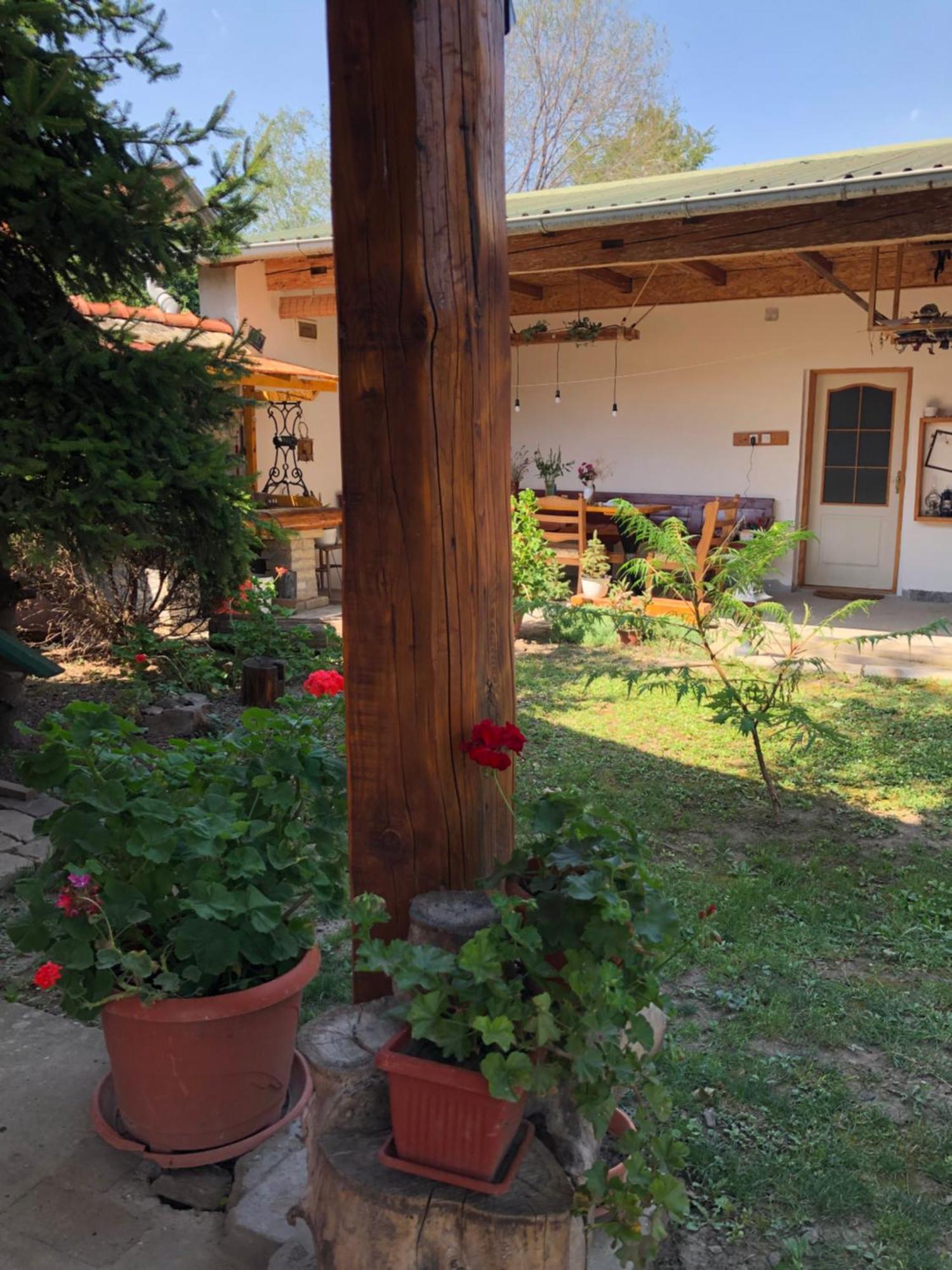 Nantucket Guesthouse Vrbas Exterior foto